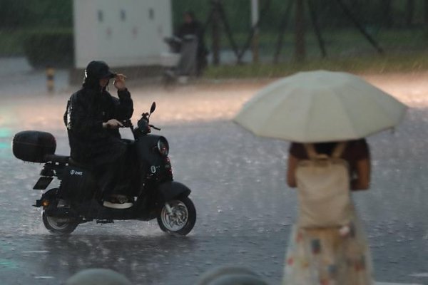 北京：预测未来1至2小时降雨自由捏续